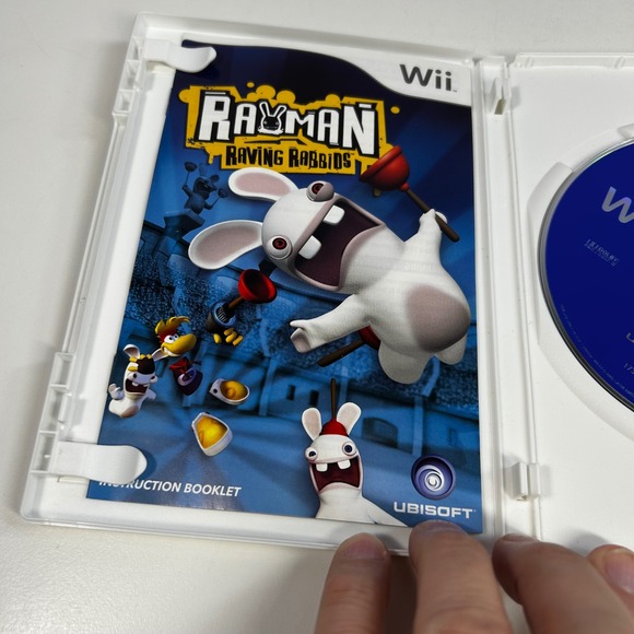 Rayman Raving Rabbids Nintendo Wii Game Ubisoft CIB Complete with Manual - Picture 4 of 5